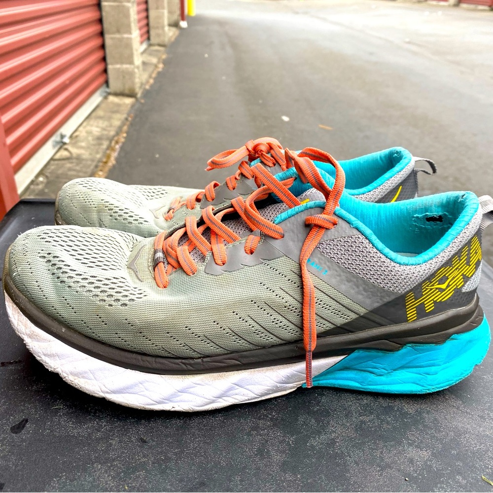 Hoka ONE ONE W Arahi 3 Womens Gray Blue Black Athletic Sneakers Size 8.5